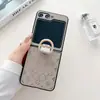 Oso Lindo Violento Adecuado para Funda de Teléfono Móvil Samsung Zflip7 Hebilla de Anillo Flip6 Dibujos Animados Creativos Europeos y Americanos Explosión
