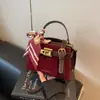 Bolso Kelly de Comercio Exterior para Mujer 2025 Invierno Casual Nuevo Bolso de Mano Cruzado de Alta Gama Bolso de Hombro de Moda Versátil