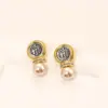Diseño de Relieve de Guerrero Romano Nuevo Vintage Estilo Francés con Incrustaciones de Perla, Elegantes Pendientes de Plata S925, Huecos y Exquisitos