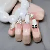 Accesorios para Uñas con Moño de Aleación Estilo Chanel, Populares Decoraciones de Uñas con Moño Sencillo Adornado con Perlas Blancas y Negras