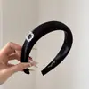 Faixa de Cabelo Luxuosa de Esponja com Fivela Quadrada de Strass para Mulheres, Acessório de Cabelo para Primavera e Verão, Ornamento de Cabelo de Alta Qualidade, Pedaço de Cabelo Versátil e Moderno