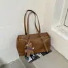 Otoño Invierno Retro Gamuza Felpa Almohada para Axila Bolso Nuevo Suelto Casual Bolso Tote de Moda Versátil Bolso Bandolera Único Baguette
