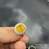 Joyería de Jade Asequible: Incrustado con Calcedonia y Ágata, Anillo con Forma de Huevo con Adorno Completo de Diamantes, Anillo de Ágata Roja de Lujo, Calcedonia Verde, Calcedonia Azul