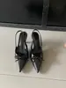Primer Encuentro: Elegantes Sandalias Cerradas con Lazo para Mujer, Tacón Fino, Adelgazantes, Versátiles, Combinan Bien con Vestidos, Elegantes Sandalias de Moda