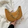 Bolso Pequeño Bolso de Mujer 2021 Nueva Moda Cadena Gruesa Hombro Mano Llevar Textura Estilo Occidental Patrón de Cocodrilo Bolso de Media Luna Retro