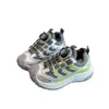 Tênis Casuais Respiráveis de Malha para Meninas 2026 Outono Novo Moda Infantil Versátil Solado Macio Tênis Esportivos Sapatos Individuais para Meninos