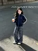 Nuevo conjunto casual de otoño para niñas, conjunto de dos piezas con pantalones anchos de cuadros, chaqueta sudadera deportiva para niños mayores, ropa de otoño moderna
