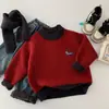 Suéter Mai Bao para Meninos 2026 Inverno Novo Estilo Malha Estilosa Infantil para Crianças Pequenas Roupa Festiva de Ano Novo Tendência