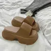 Sandálias de Salto Alto com Plataforma Femininas de Verão Roupas de Fora Moda Antiderrapante Macacão Praia Litoral Chinelos Simples de Verão