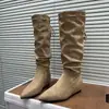 Botas de Salto Alto Estilo Coreano Acima do Joelho Botas de Cavaleiro da Moda para Mulheres 2026 Bico Fino Aumentador de Altura Botas Plissadas Empilhadas para Pessoas Baixas