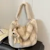 Bolsa Transversal de Pelúcia Moda Fofa de Ombro Único para Mulheres 2025 Nova Outono Bolsa Casual Estilo Coreano Bolsa Tote