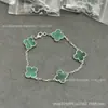 Pulsera de Lujo Nueva con Forma de Trébol de Cuarzo Rosa y Cinco Flores con Collar de Burbujas Bañado en Oro Real de 18 Quilates y Aretes de Ágata para Mujer