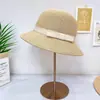 Chapéu de Sol de Palha com Fita de Cetim Franjada Estilo Novo para Mulheres, 26 Anos, Verão, Leve e Maduro, Rejuvenescedor, Respirável, Protetor Solar, Versátil, Chapéu Casual
