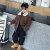 Jaqueta de Couro com Letras Roupas de Inverno para Meninos Estilo Coreano Espessada Jaqueta de Motociclista Forrada com Lã Casaco para Crianças Pequenas