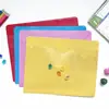Bolsa de Arquivo Magnética de PVC com Abertura e Porta-Cartão Armazenamento Magnético Colorido Bolsa de Arquivo de Plástico Macio A4 Bolsa de Exibição para Pendurar na Parede