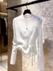 Camisa de Color Sólido Estilo Francés con Cuello en V y Mangas Largas Protectora del Sol 2026 Verano Blusa de Gama Alta de Moda Versátil para Mujer