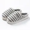 Novas Pantufas de Algodão Desenho Animado para Homens e Mulheres, Uso Doméstico, Pantufas de Pelúcia para Casal Outono e Inverno, Pantufas de Algodão de Inverno Atacado