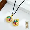 Collar con colgante de girasol bañado en oro con incrustación completa de diamantes, disco giratorio, mismo estilo que en las joyerías, alta retención del color, brújula incrustada de diamantes, fuente de venta al por mayor