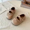 Sapatos de Princesa com Laço para Crianças, Sapatos Pequenos de Couro, Nova Versão Coreana Primavera e Outono 2026 Sapatos Casuais Versáteis para Meninas com Solado Macio