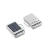 Mini Power Bank Solar Atravessando Fronteiras para Venda por Atacado com Cabo Embutido e Luz LED, Grande Capacidade, Power Bank Compacto e Portátil