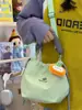 Bolsa Tote y Cruzada de Doble Uso Estilo Montaña para Exteriores con Cierre de Cordón para Niñas, Perfecta para Compras y un Look Vibrante