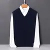 Chaleco de lana con cuello en V para hombre de otoño e invierno, chaleco de punto jacquard de moda, suéter de punto sin mangas para hombres de negocios