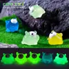 Figuritas de monstruos en miniatura, adorables, que brillan en la oscuridad y con un solo ojo - Accesorios decorativos DIY, perfectos para paisajes en miniatura, escritorios o interiores de automóviles