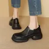 2026 Estilo Nuevo Punta Redonda Retro Británico Patchwork Corte Profundo Slip-On Versátil Suela Gruesa Aumentador de Altura Zapatos de Cuero para Mujer