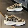 Zapatos para Hombre Populares en Tiktok Tendencia Nacional Zapatos Slip-On de Mezclilla para Hombre Respirables Cómodos Versátiles Casuales Zapatillas para Hombre
