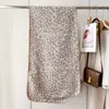 2025 Nuevo Otoño e Invierno Estampado de Leopardo Imitación Cachemir Versión Estrecha Bufanda Versátil de Gama Alta Engrosada Estilo Coreano Lujo Accesible Bufanda Cálida