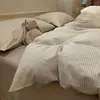 Conjunto de Roupa de Cama de Algodão Puro para Primavera e Verão, Conjunto de Quatro Peças, Capa de Edredom 100% Algodão, Conjunto de Três Peças com Listras Estilo Jie Liya para Quarto de Estudante