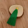 Adorno de borla con hilo dorado de 8 cm, material de poliéster, accesorios para prendas de vestir, accesorios de borla colgante hechos a mano para DIY, compra al por mayor para mejor precio