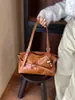 Bolsa Tote Design Nicho Outono/Inverno 2026 Bolsa de Grande Capacidade Moda Casual Textura Personalidade Bolsa de Ombro Feminina