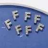 Contas de Letras em Inglês com Diamantes Sintéticos de Liga de 8mm com Strass Perfurado Acessórios para Joias DIY Colar Pulseira Contas de Letras com Diamantes Brancos