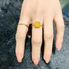 Anillo de Azúcar de Seda Dorado Salah Anillo Nuevo para Dedo Flor de Coche Retro Nicho Joyería de Lujo Ligero Regalo para Novia
