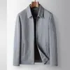 Jaqueta Masculina 2026 Outono/Inverno Gola Reversível Fechamento em Zíper para Jovens e Meia-idade, Estilo Old Money, Negócios, Cor Sólida, Casaco de Lã, Tendência