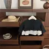 ¡NingliOriginal! Nuevo conjunto de T-shirt de encaje de manga larga y pantalones acampanados para otoño e invierno para niñas