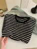 Camiseta de manga comprida com gola redonda e listras estilo coreano, modelagem solta, estilo casual de início de primavera, top pullover versátil de algodão puro
