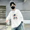 Camiseta básica de algodón puro de manga larga, ropa infantil estilo primavera y otoño, camiseta interior para niños, top para niños, diseño de dibujos animados moderno para niños mayores