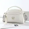 Bolsas Coreanas de Nicho, Bolsas Femininas, Venda por Atacado Transfronteiriça Moda Bolsas de Ombro Portáteis, Bolsas Femininas de Alta Qualidade com Franjas Estilo Retrô para Usar na Axila