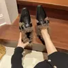Zapatos de mujer cálidos, forrados de felpa, peludos, con tacón grueso, colección otoño/invierno 2026, Mary Janes planos de punta, zapatos pequeños de cuero elegantes y versátiles