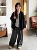 Conjunto de otoño para niña: Conjunto de cárdigan de punto a rayas estilo coreano con pantalones anchos grises, un conjunto casual de dos piezas para niños mayores, nueva colección de otoño