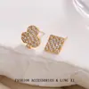 Moda de Celebridad de Internet Estilo Chica Dulce Exquisitos Pendientes Delicados con Forma de Corazón Incrustados con Brillantes con un Toque de Lujo Ligero y de Alta Gama