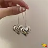 Pendientes Coreanos de Nuevo Estilo 2026 con Forma de Corazón Tridimensional para Mujer, Únicos y Sencillos, Ganchos Versátiles, Modernos y a la Moda con un Toque de Lujo