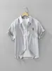 8876 Camisa de Manga Corta Bordada Estilo Japonés Moda Hombre Versátil Casual Artística Holgada Top Ropa de Hombre Venta al por Mayor