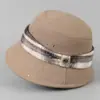 Chapéu de Balde Decorado com Xadrez Quente para Mães de Meia-Idade e Idosas Chapéu de Pescador Outono/Inverno 2026 Estilo Senhora Velha à Prova de Vento Espessado