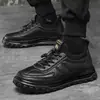 Botas de couro e algodão para comércio exterior, novas para o inverno, superfície de PU, sola macia, quentes, antiderrapantes, sapatos casuais com cadarço, baixos, simples, moda, sapatos masculinos