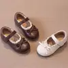 Zapatos para niñas con suelas suaves, nuevos zapatos de cuero de primavera y otoño para bebés, zapatos de guardería, zapatos para caminar para niños, zapatos sencillos para niños pequeños