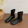 Botas de Cano Médio Outono e Inverno Botas de Moda Feminina Bico Redondo Novo Estilo Botas Martin Emagrecedoras Versátil com Saias Moda Estilo Coreano Combine com 2026