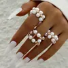 Joyería Europea y Americana Anillo de Perla de Aleación Irregular Anillo de Dedo Metálico Geométrico Hueco de Lujo Ligero Juego de Anillos